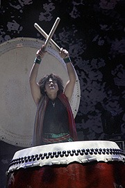 Yamato - The Drummers of Japan: neue Show "Bakuon - Legend of the Heartbeat" im Circus Krone (16.-21.06.2015) (©Foto: Martin Schmitz)
